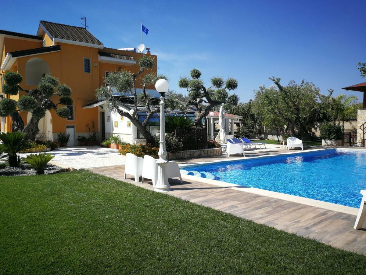 Villa Iris Castellana Grotte Exterior photo